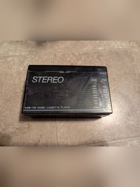 Vintage International AM/FM Stereo Cassette Player C1...TESTED